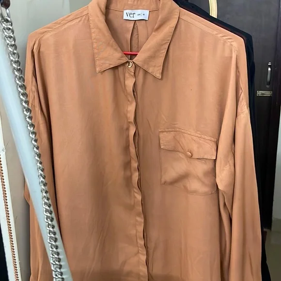 Ver oversized shirt | NWOT - Picture 4 of 9